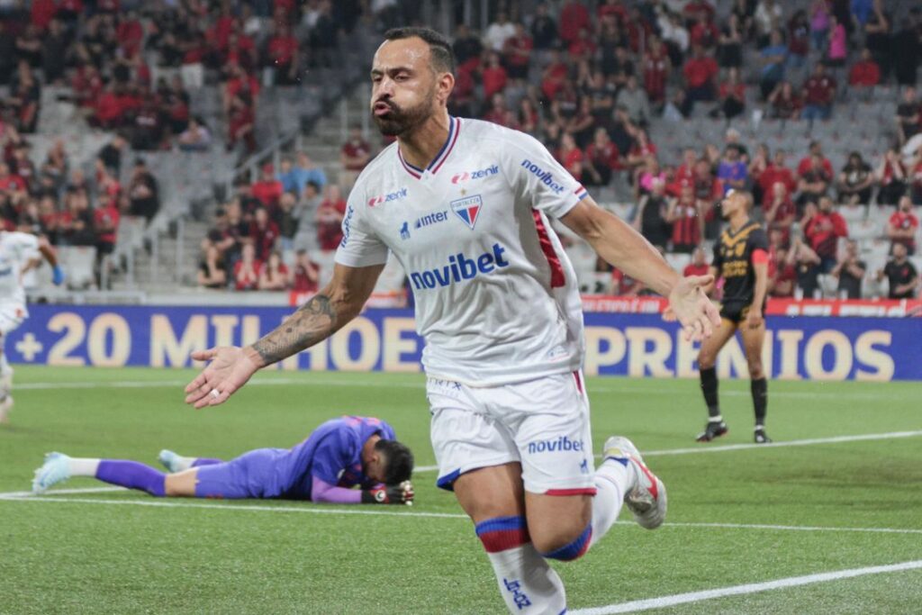 Moises abriu o placar para o Fortaleza. (Foto: Robson Mafra/ Agif/Gazeta Press)