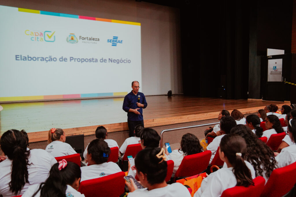 A ideia é qualificar até 250 mulheres com o curso "Elaboração de Proposta de Negócios". 
(Foto: Divulgação)