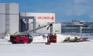 Avião da Delta Airlines que capotou em Toronto