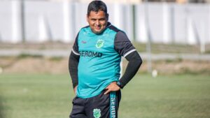 Leston Júnior, técnico do Floresta