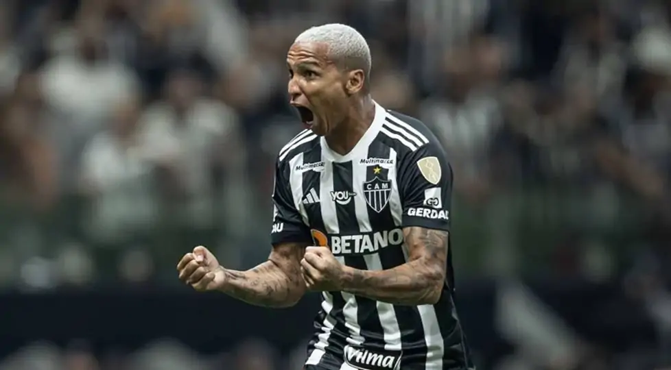 Deyverson, novo atacante do Fortaleza