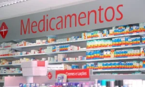 Farmácia com Medicamentos