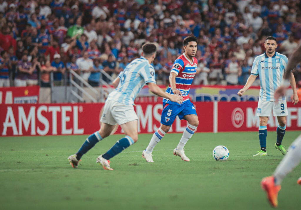 Fortaleza x Racing pela Libertadores 2025