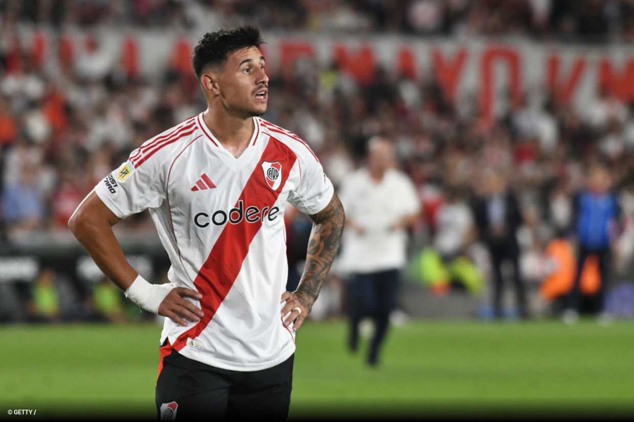 Adam Bareiro, novo atacante do Fortaleza.