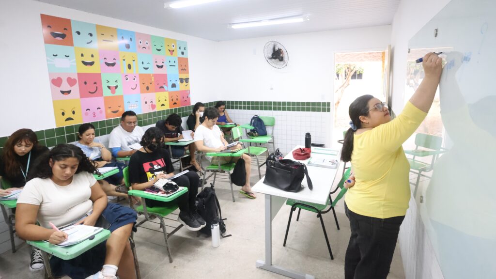 cursos presenciais de idiomas e comunicação