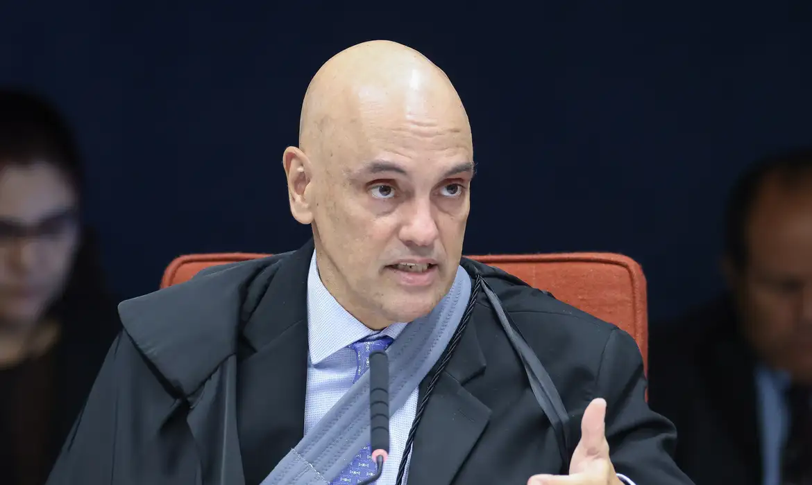 Moraes nega prisão de Bolsonaro