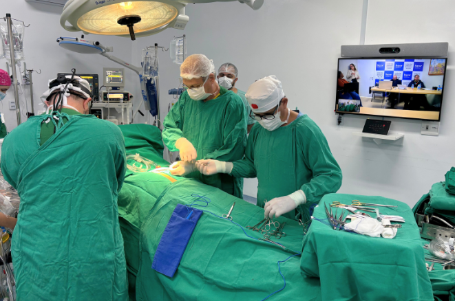 TAC auxilia cirurgia cardíaca pediátrica no Ceará