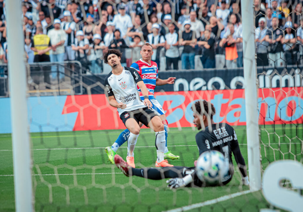 Fortaleza empata com Corinthians na Neo Química Arena pela Série A