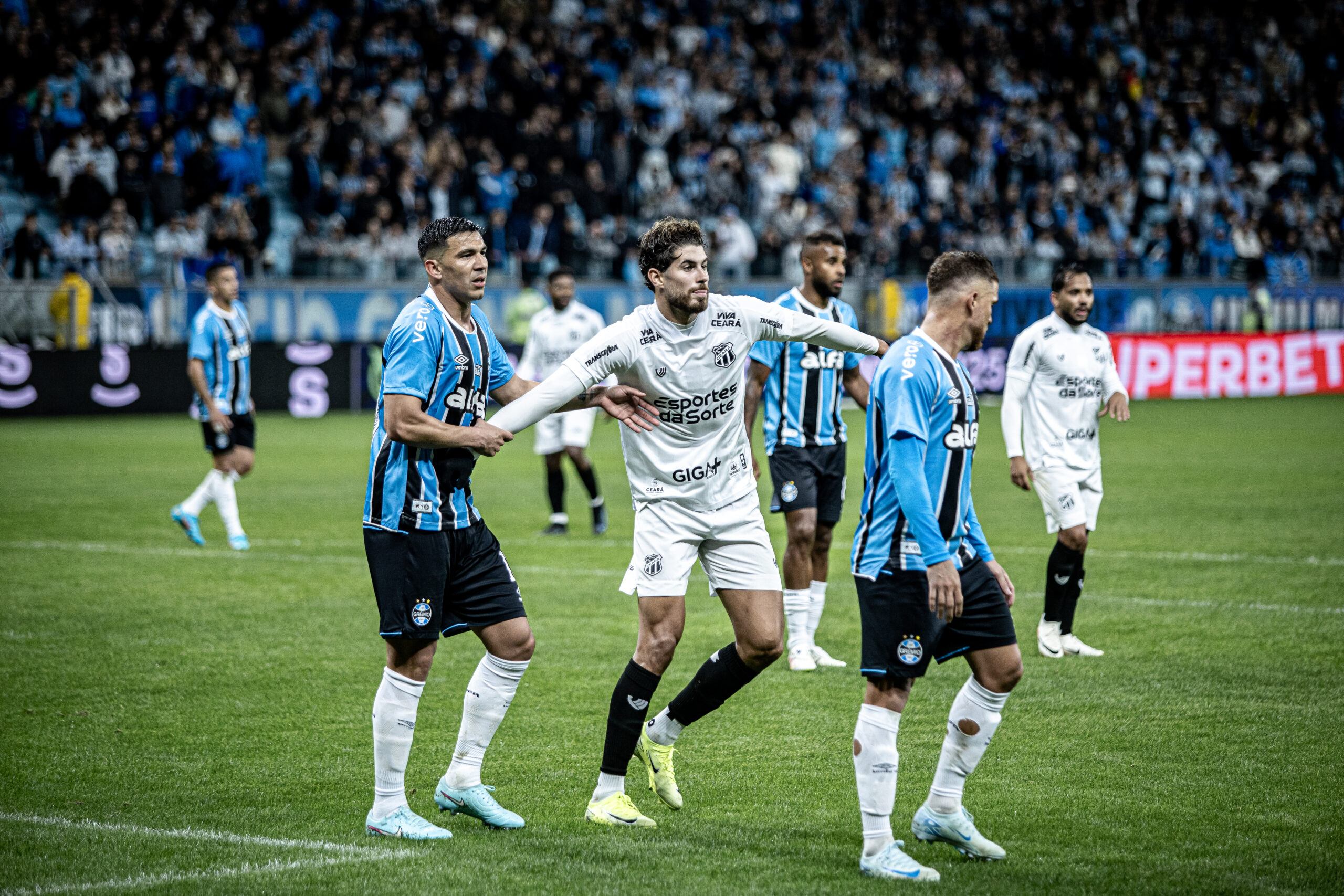 Ceará empata com o Grêmio