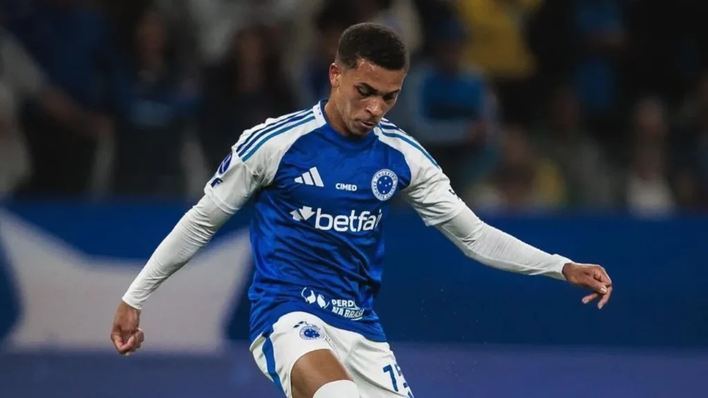 Ceará contrata Rodriguinho