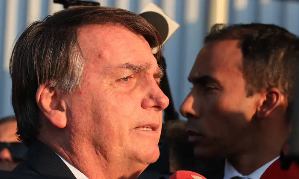 Visita de médicos a Bolsonaro