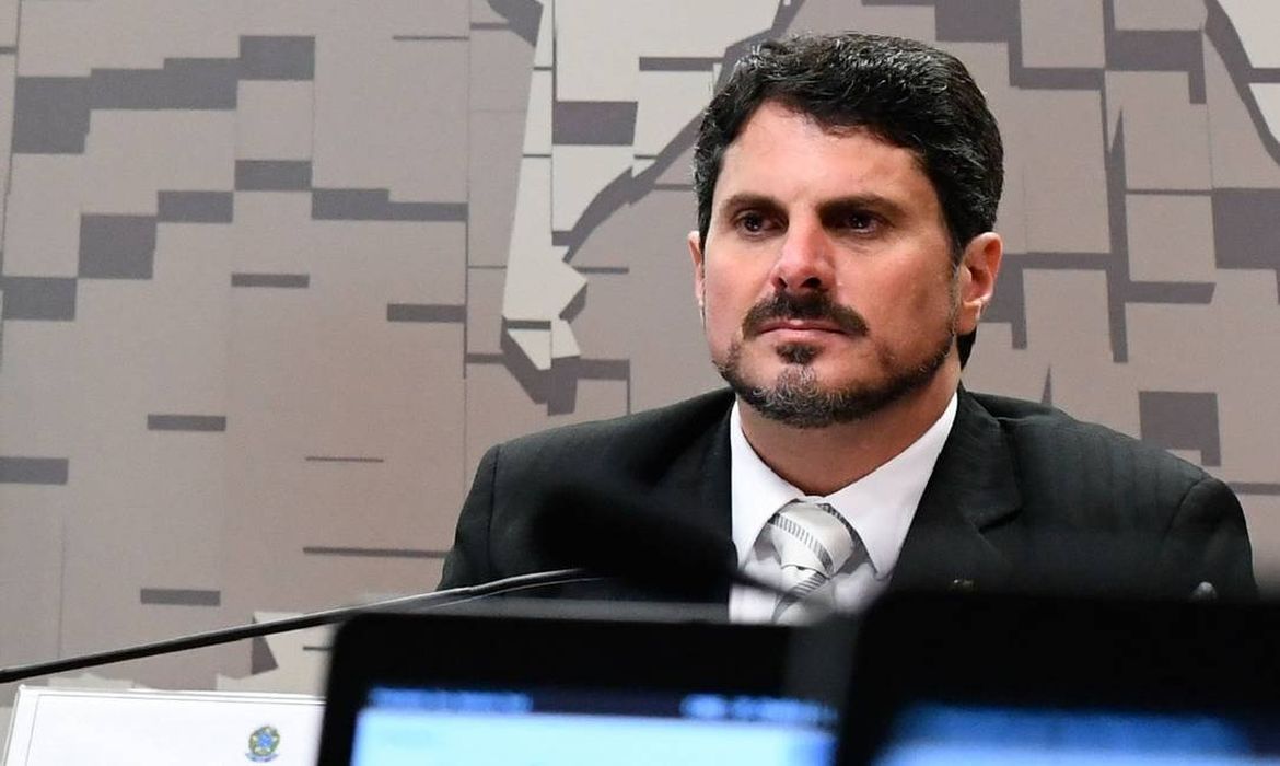 Marcos do Val é obrigado a usar tornozeleira eletrônica