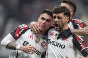 Flamengo vence Corinthians