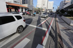 ciclofaixa arborizada Av. Dom Luís