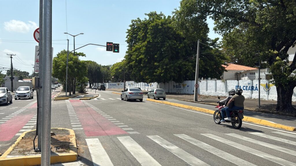 semáforo na Borges de Melo