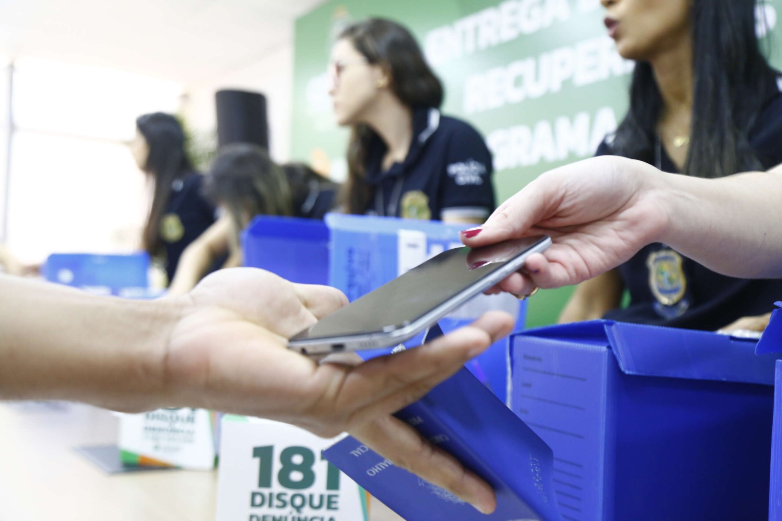 Roubos de celulares no Ceará caem 22,6% em 2025