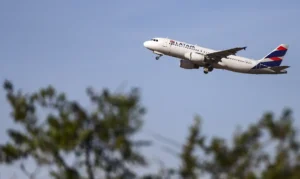 Latam compra aeronaves Embraer