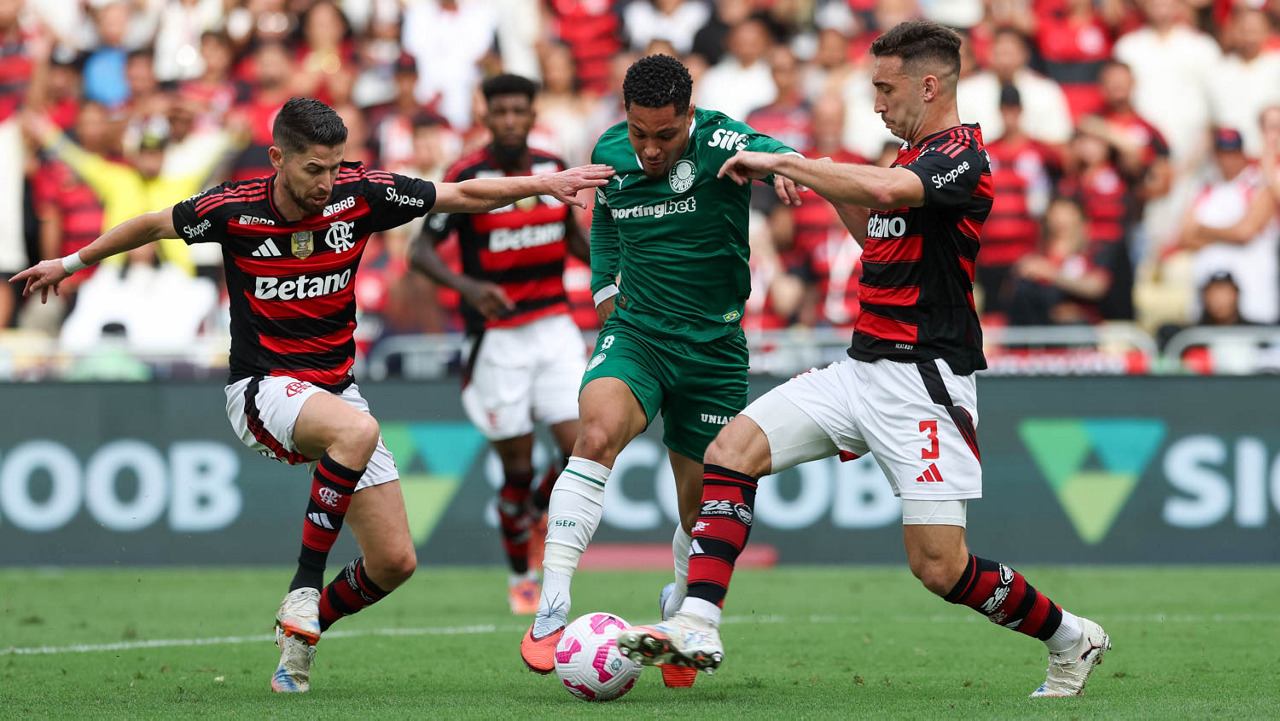 Flamengo vence Palmeiras