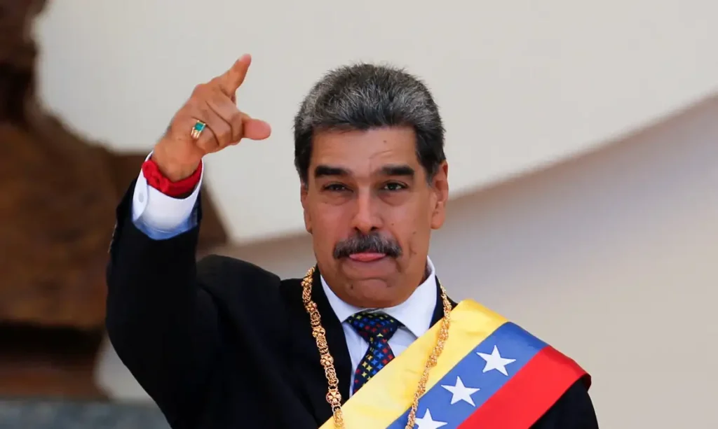 Venezuela fecha embaixadas