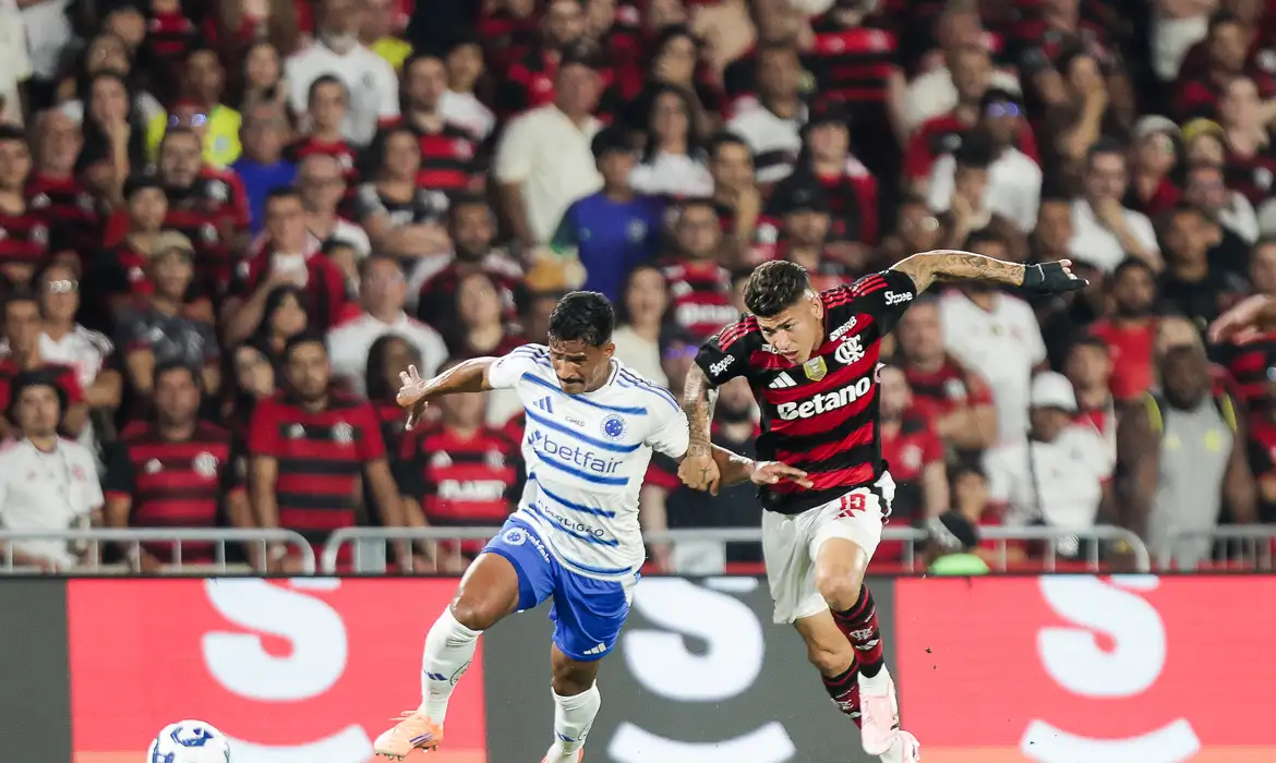 Flamengo empata com Cruzeiro