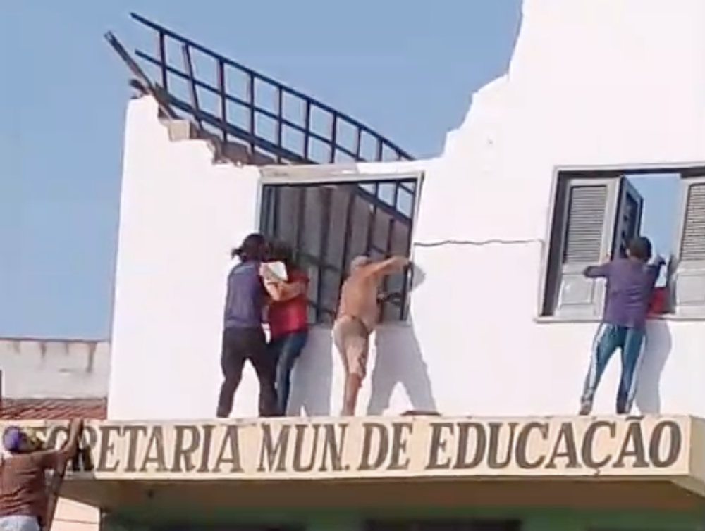 secretaria de educação Chaval