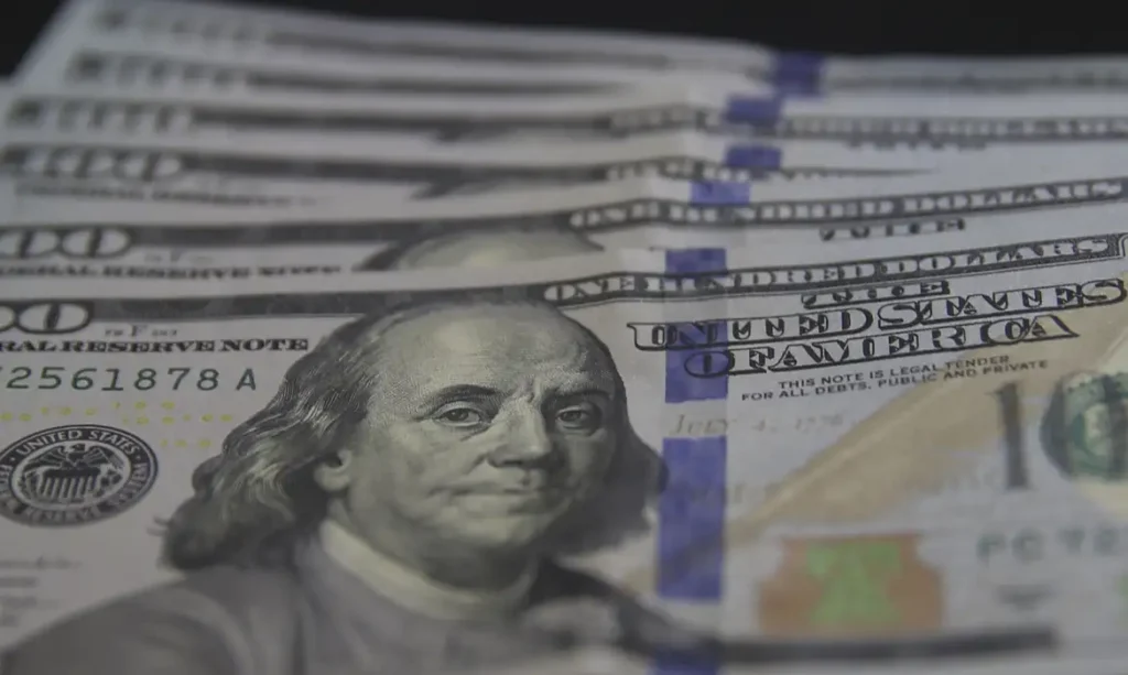 Dólar Estável