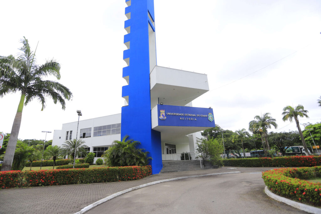 Uece entre as melhores do mundo