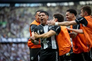 Ceará vence Fluminense