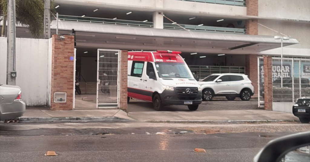 Adolescente esfaqueado Fortaleza