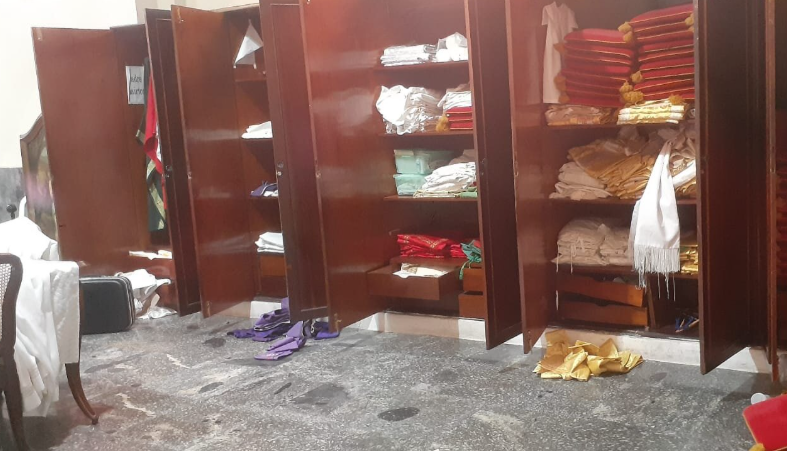 Catedral de Fortaleza invadida