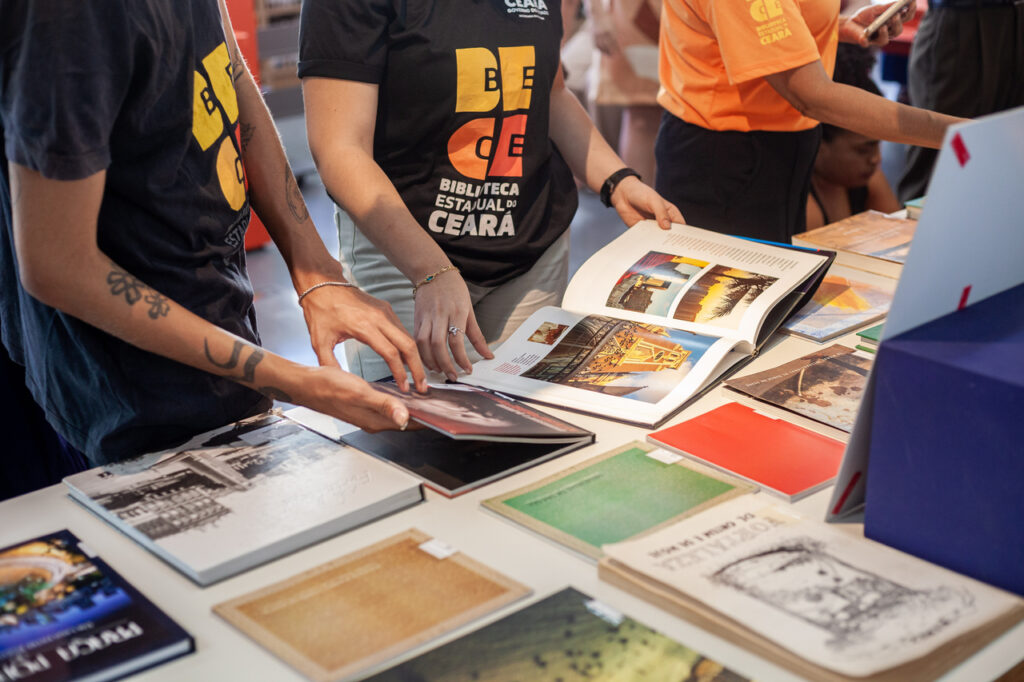 exposição Fortaleza 300 anos Bece