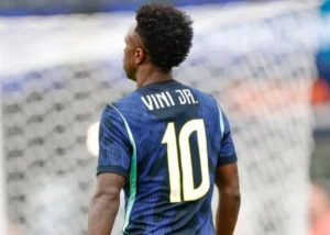 Vini Jr camisa 10
