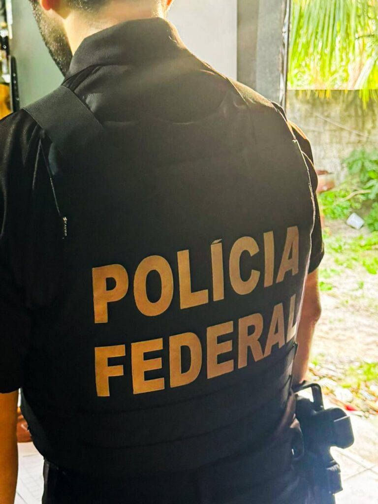 Operação Papel em Branco
