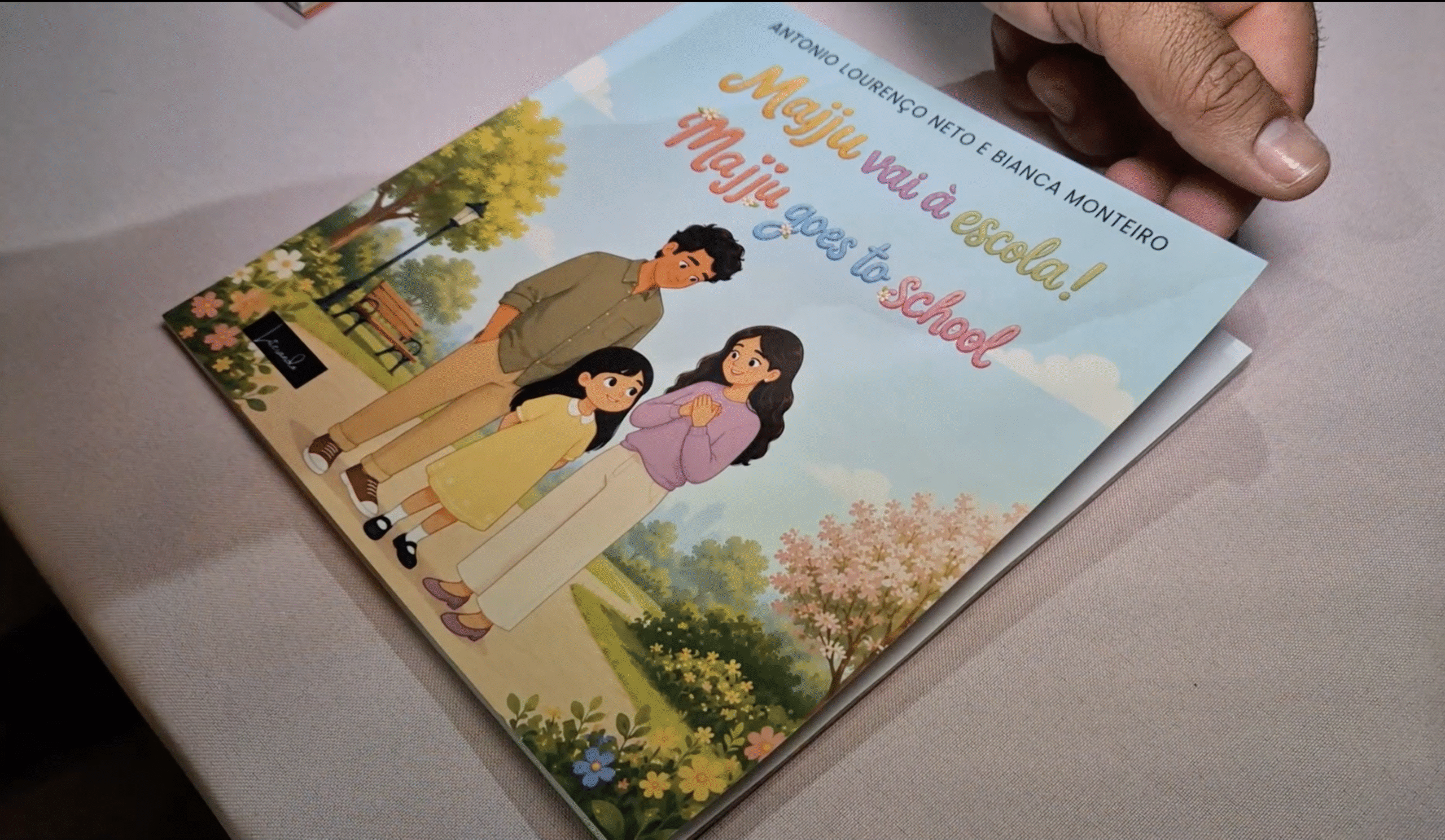 livro bilíngue inclusão de crianças